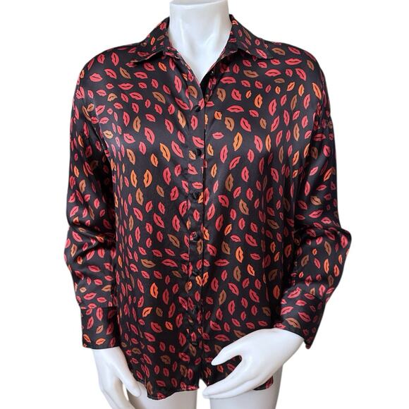 Johnny Was Amora Boxy Charmeuse Shirt Black Lips Print Silk Size XS(flaw) - Picture 1 of 10